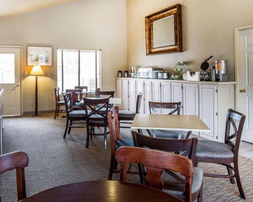 Quality Inn & Suites Minden